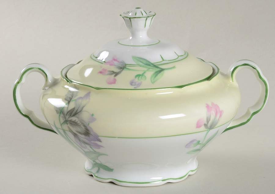 VIT111 Sugar Bowl & Lid by Victoria (Czech)-1