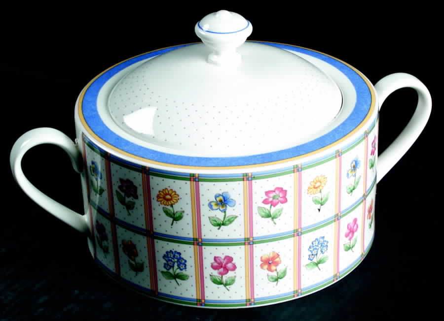 Julie 2.5 Qt Round Covered Casserole by Villeroy & Boch-1