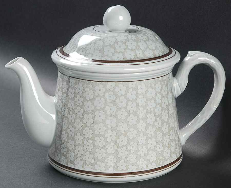 Dalarna Teapot & Lid by Villeroy & Boch-1