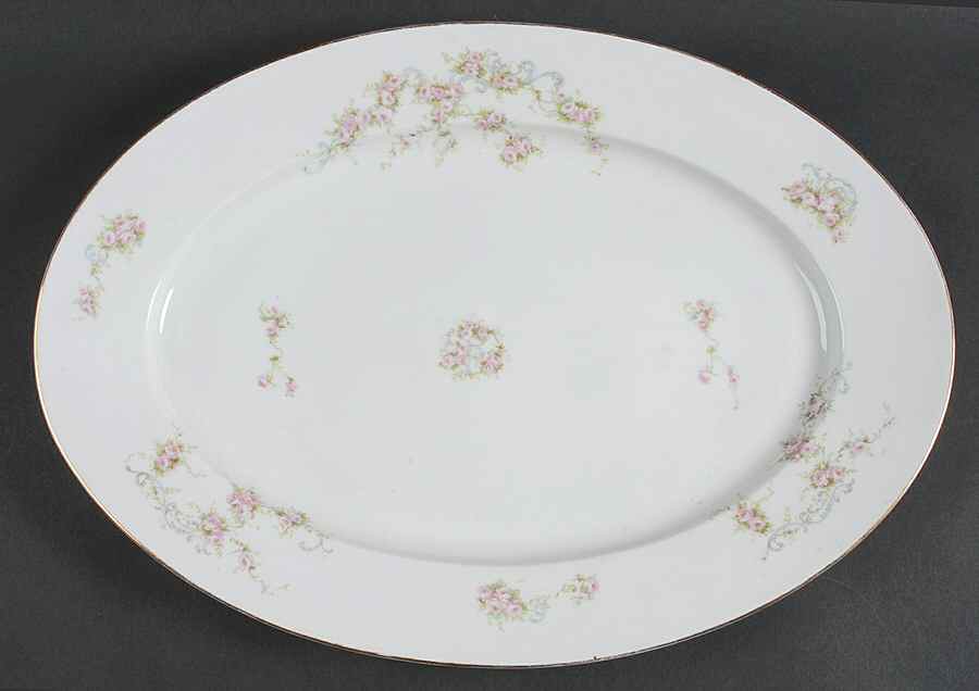VTO64 16" Oval Serving Platter by Victoria (Austria)-1