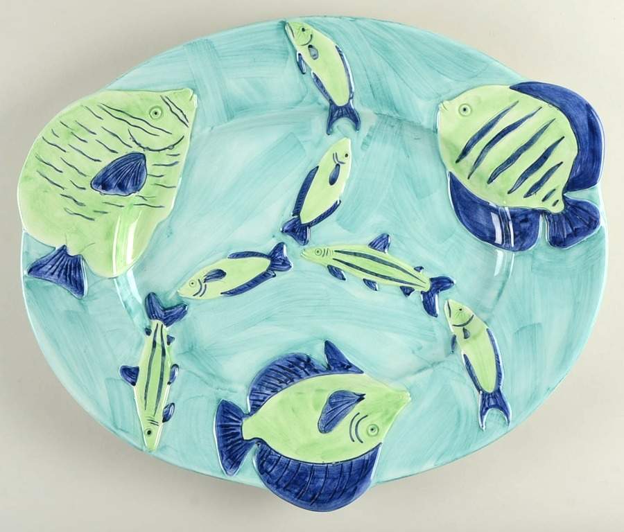 Acqua Pesce 19" Sculpted Oval Serving Platter by Vietri (Italy)-1