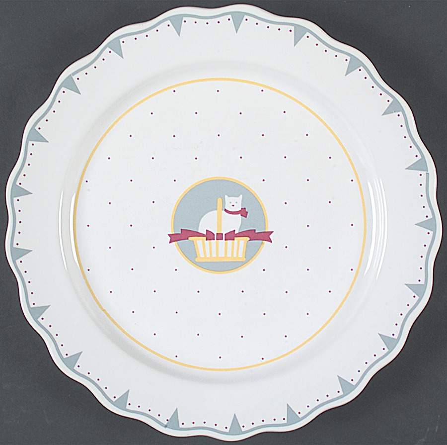 VAN2 Dinner Plate by Vandor-1