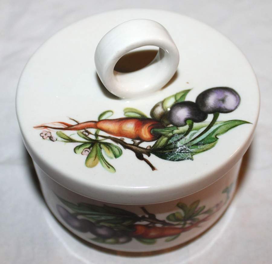 VIL34 Sugar Bowl & Lid by Villeroy & Boch-1