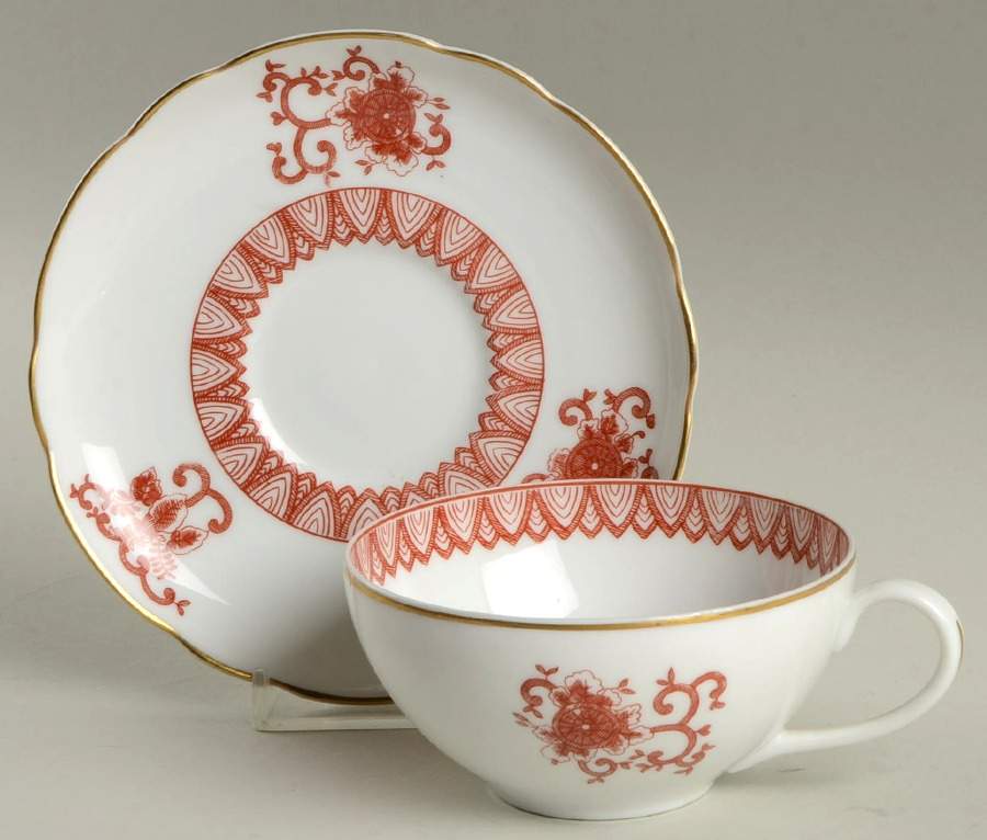 Bittersweet Flat Cup & Saucer Set by Vista Alegre-1