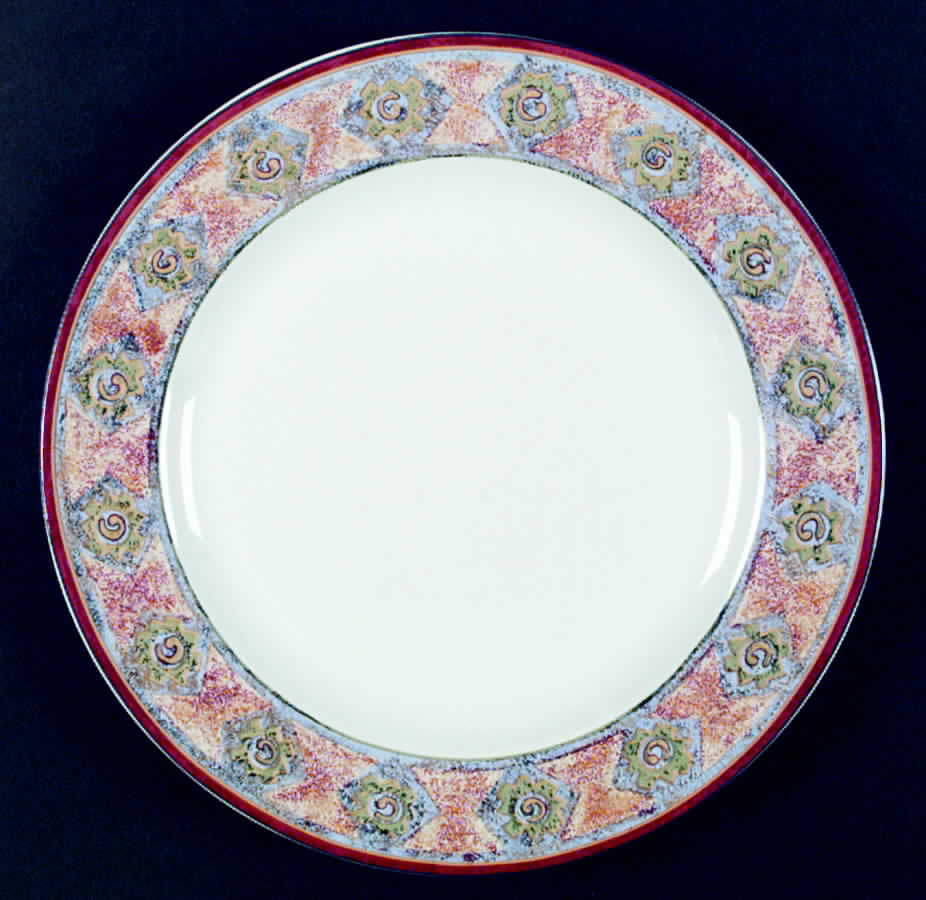 Mutare Dinner Plate by Vitromaster-1