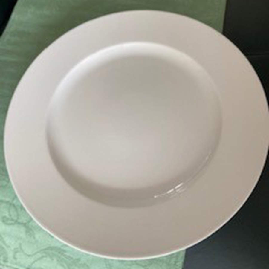 Tipo White 13" Chop Plate (Round Platter) by Villeroy & Boch-1