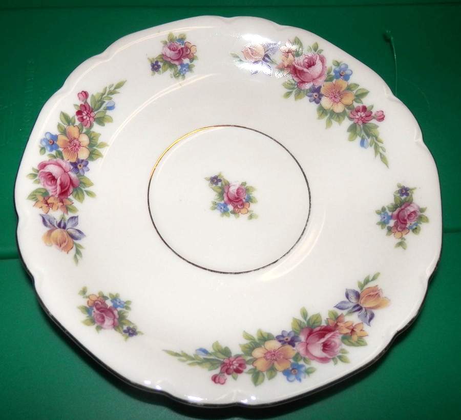 VIT131 Saucer by Victoria (Czech)-1
