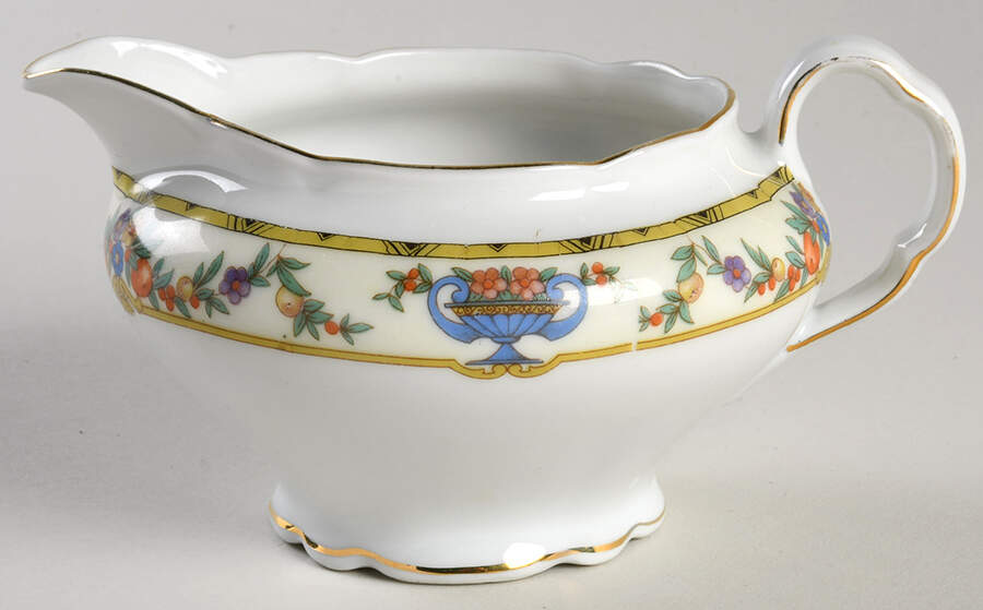 VIT134 Creamer by Victoria (Czech)-1