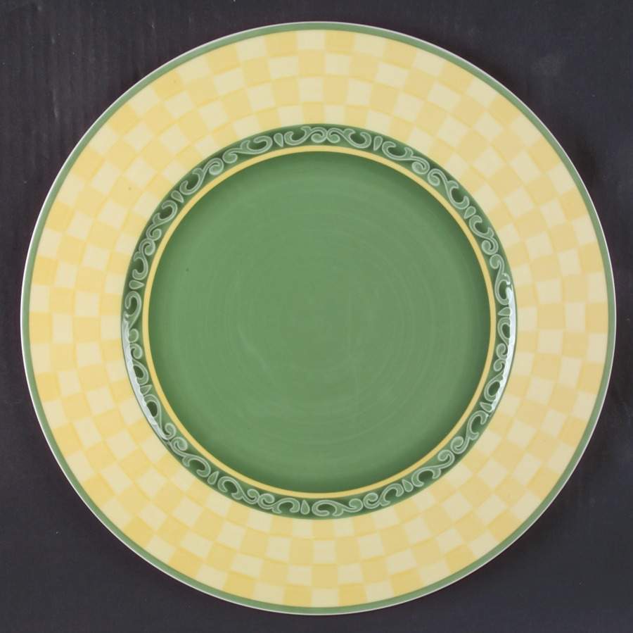 Acacia 12" Chop Plate (Round Platter) by Villeroy & Boch-1