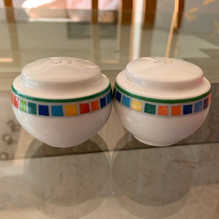 Twist Alea Caro Salt & Pepper Set by Villeroy & Boch-1