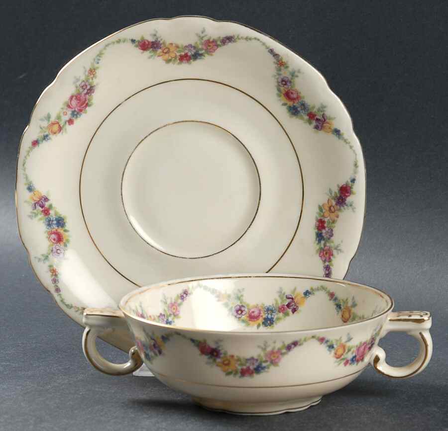 VIT138 Flat Cream Soup Bowl & Saucer Set by Victoria (Czech)-1