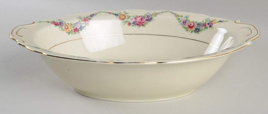 VIT138 10" Oval Vegetable Bowl by Victoria (Czech)-1