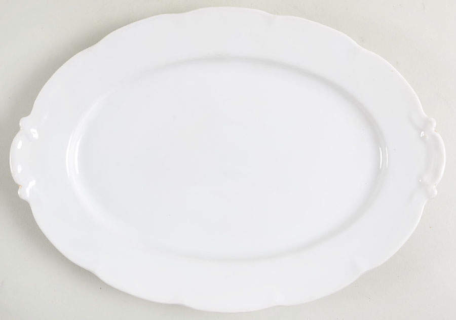 VTO16 11" Oval Serving Platter by Victoria (Austria)-1