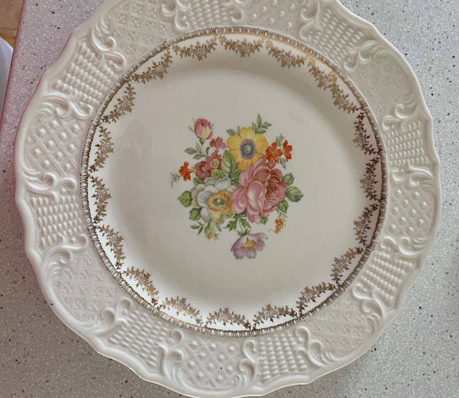 VOG38 Dinner Plate by Vogue-1