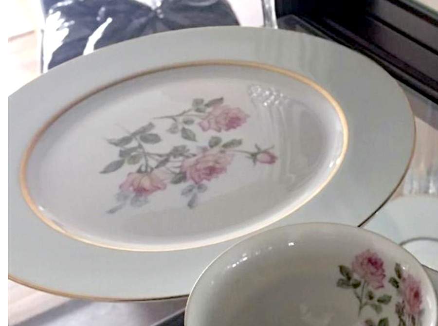 Patrician Dinner Plate by Valmont-1