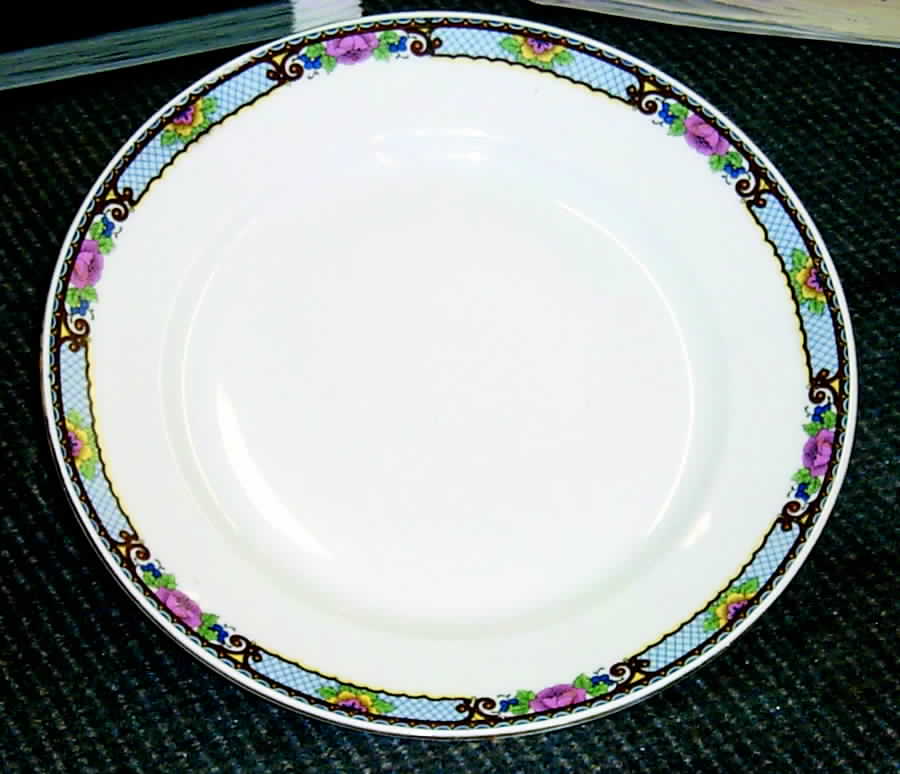 VIT141 Dinner Plate by Victoria (Czech)-1