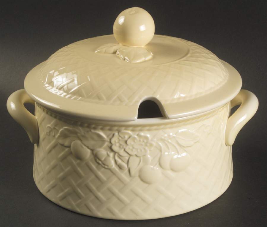 Piemont Estivo Round Covered Vegetable by Villeroy & Boch-1