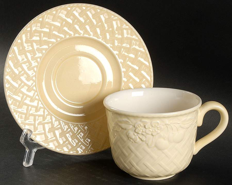Piemont Estivo Flat Cup & Saucer Set by Villeroy & Boch-1