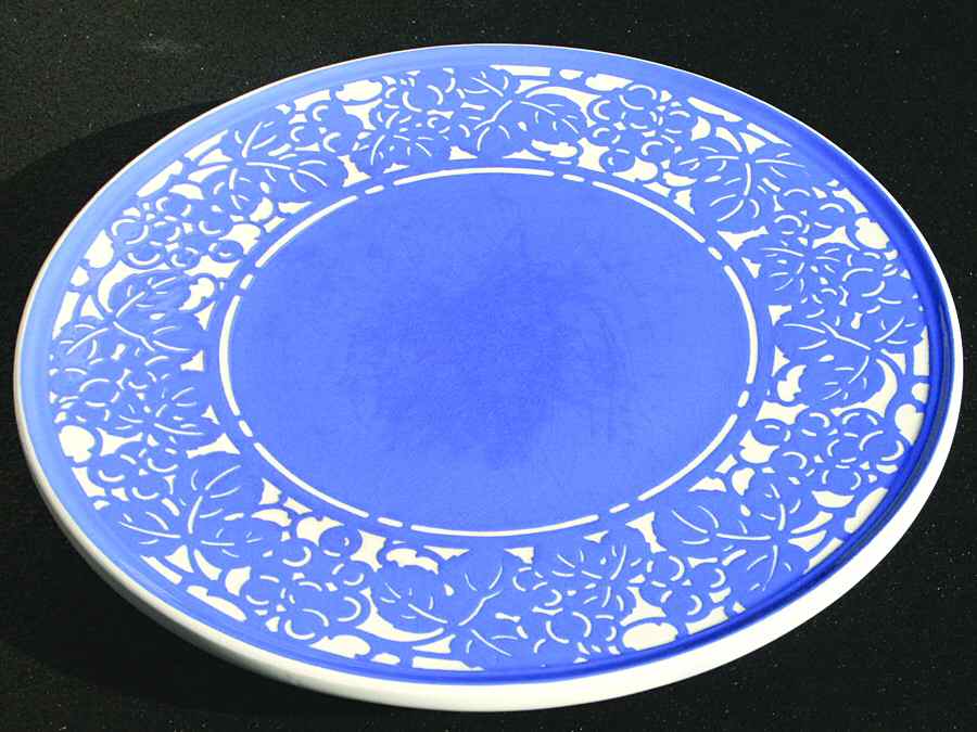 Concord Cake Plate by Villeroy & Boch-1