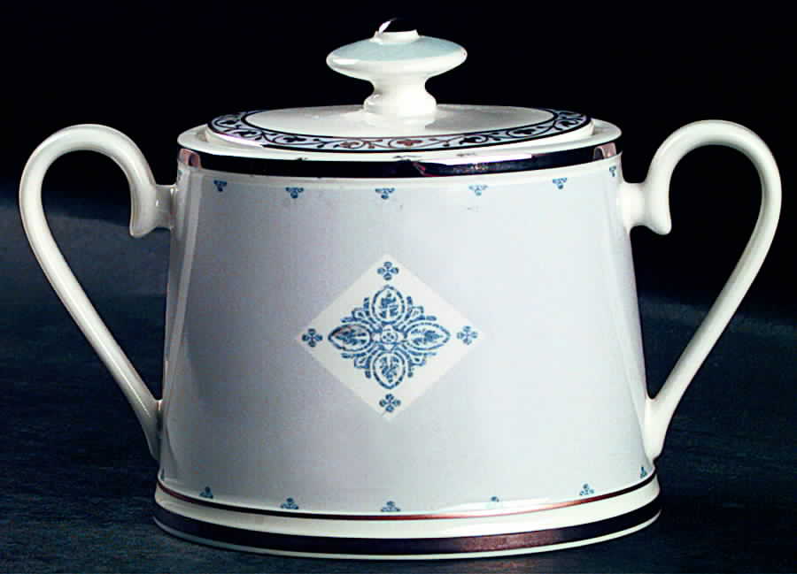 Azurea Sugar Bowl & Lid by Villeroy & Boch-1