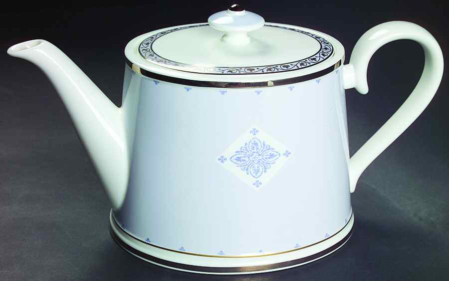 Azurea Teapot & Lid by Villeroy & Boch-1