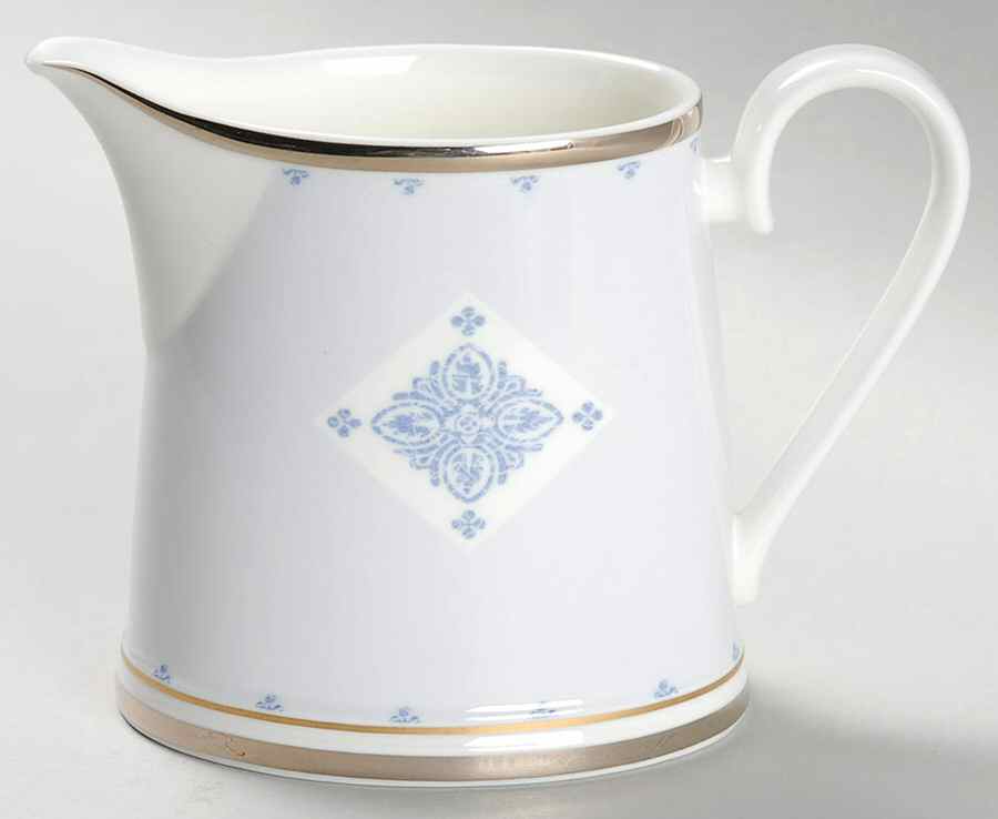 Azurea Creamer by Villeroy & Boch-1