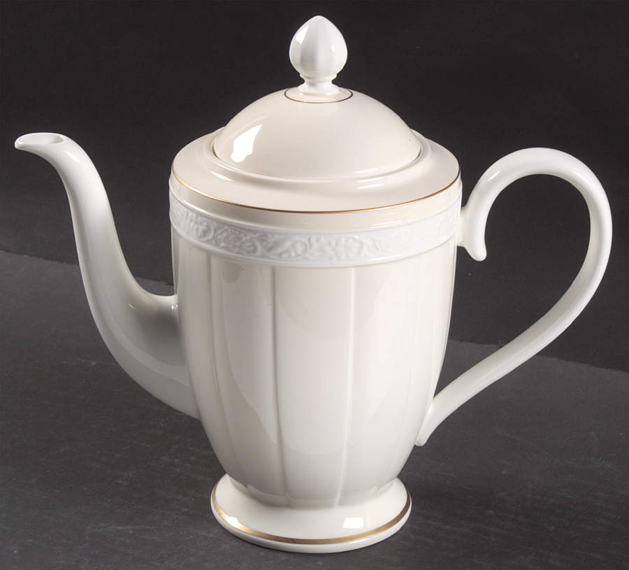 Ivoire Coffee Pot & Lid by Villeroy & Boch-1