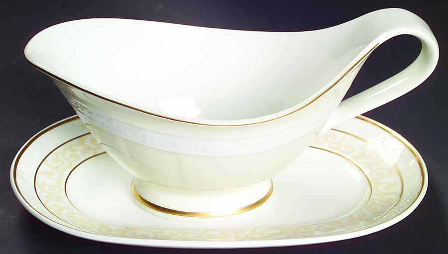 Ivoire Gravy Boat & Underplate/Relish by Villeroy & Boch-1