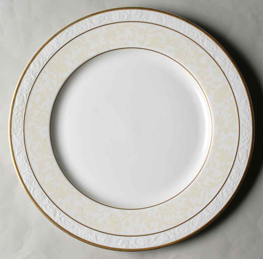 Ivoire 13" Chop Plate (Round Platter) by Villeroy & Boch-1