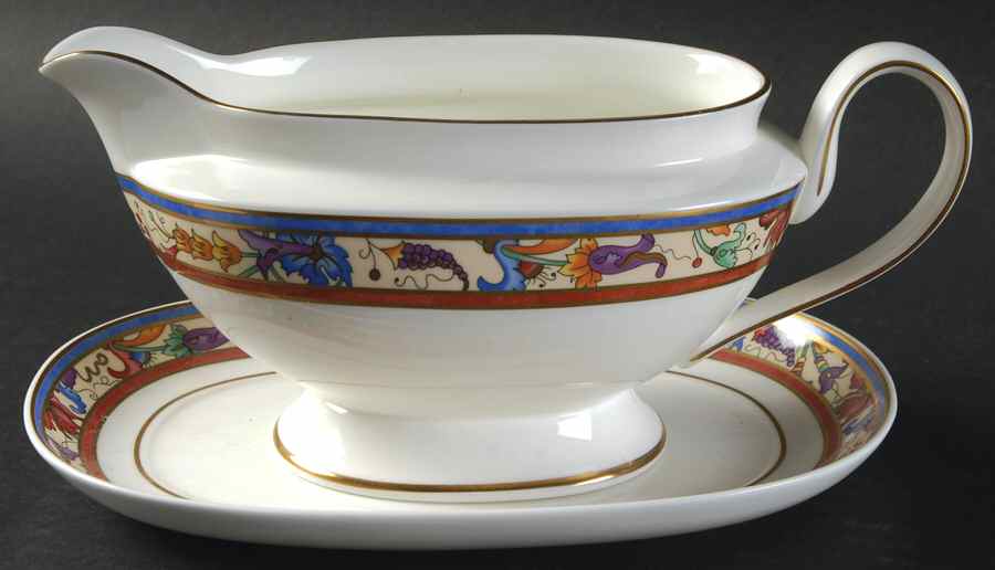 Madeline Gravy Boat & Underplate/Relish by Villeroy & Boch-1