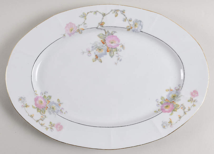 VIT147 15" Oval Serving Platter by Victoria (Czech)-1