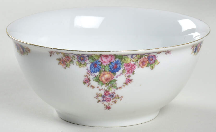 VIT156 Cranberry Bowl by Victoria (Czech)-1