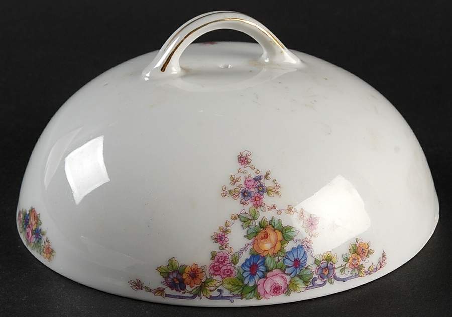 VIT156 Lid for Round Butter by Victoria (Czech)-1