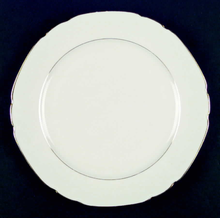 VIT160 Dinner Plate by Victoria (Czech)-1