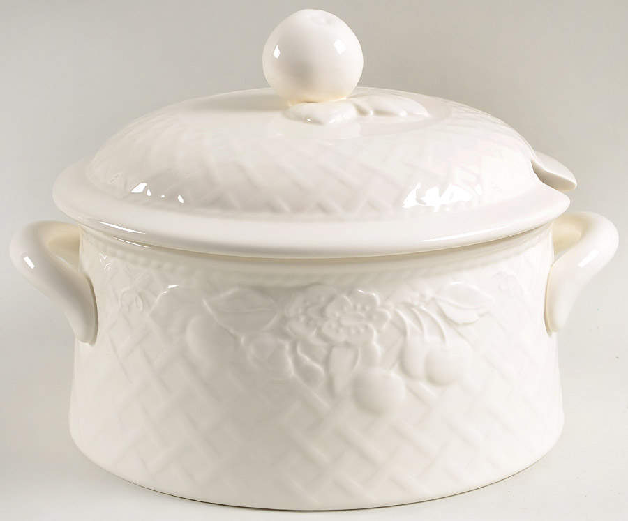 Piemont Round Covered Vegetable by Villeroy & Boch-1