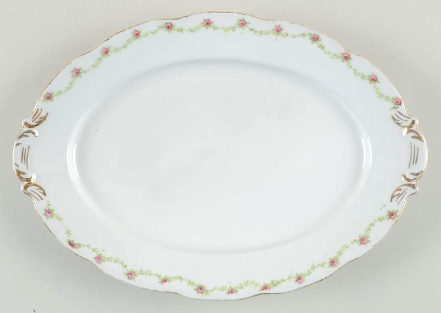 VTO24 10" Oval Serving Platter by Victoria (Austria)-1