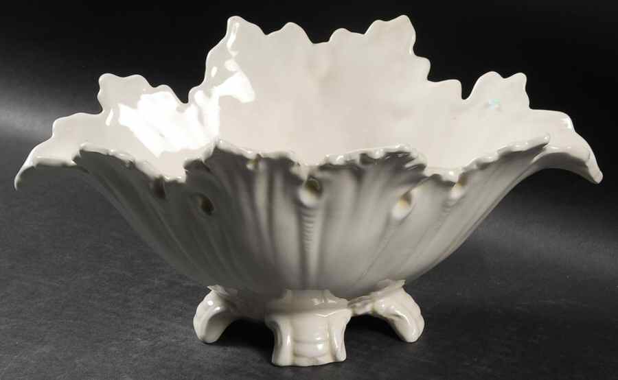 Portobello 11" Leaf Bowl by Vietri (Italy)-1