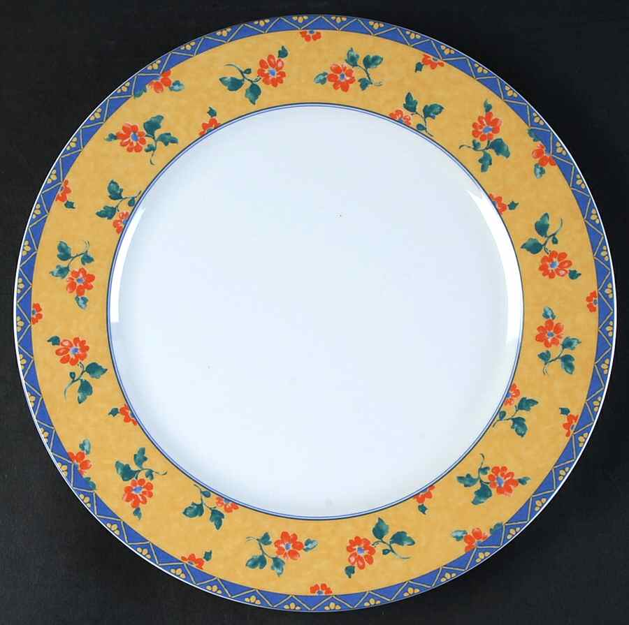 Fleur Dinner Plate by Vista Alegre-1