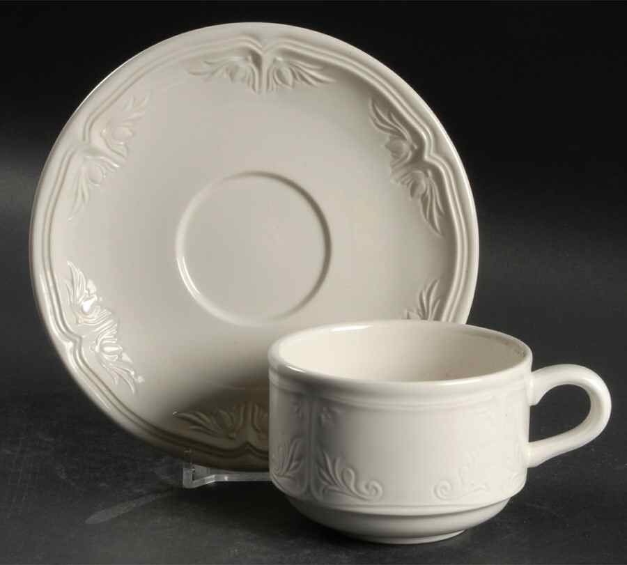 Cortina 2000 Flat Cup & Saucer Set by Villeroy & Boch-1