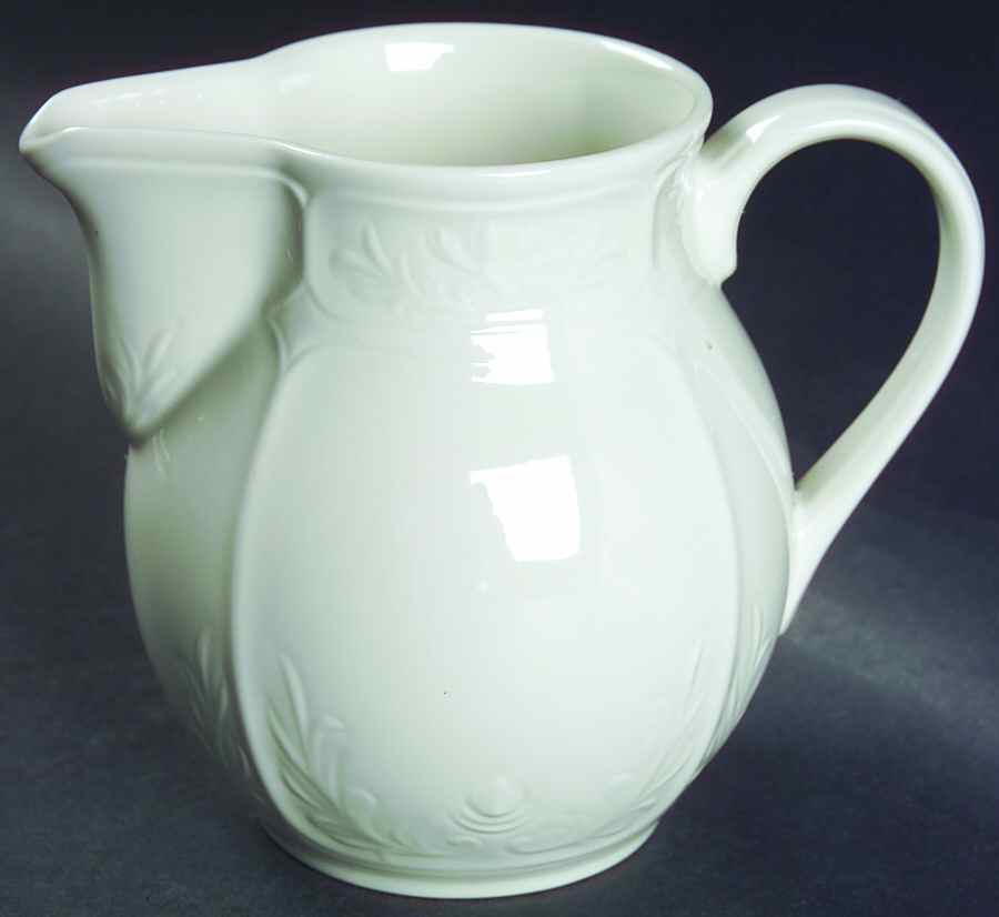 Cortina 2000 16 Oz Pitcher by Villeroy & Boch-1