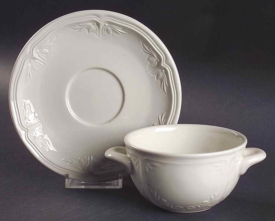 Cortina 2000 Flat Cream Soup Bowl & Saucer Set by Villeroy & Boch-1