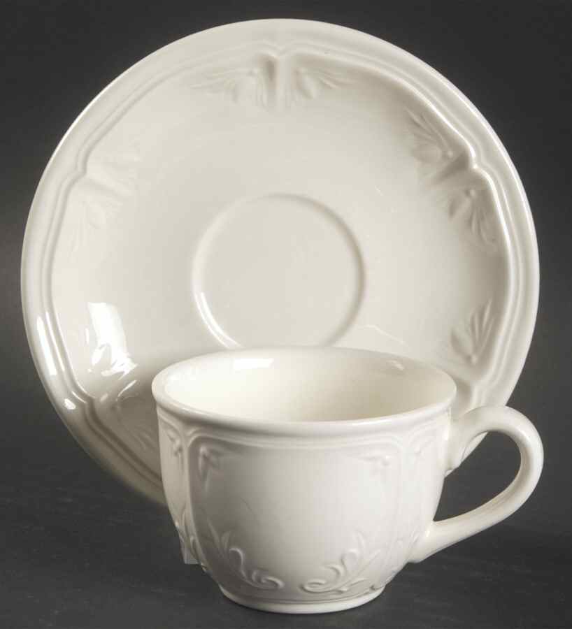 Cortina 2000 Flat Demitasse Cup & Saucer Set by Villeroy & Boch-1