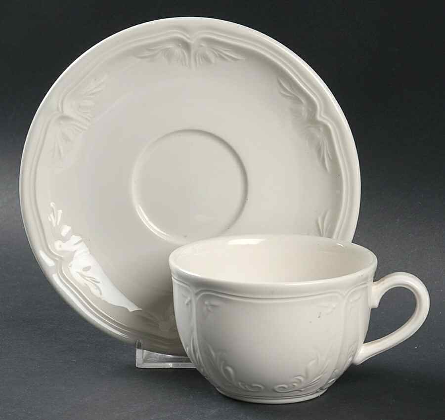 Cortina 2000 Flat Cup & Saucer Set by Villeroy & Boch-1