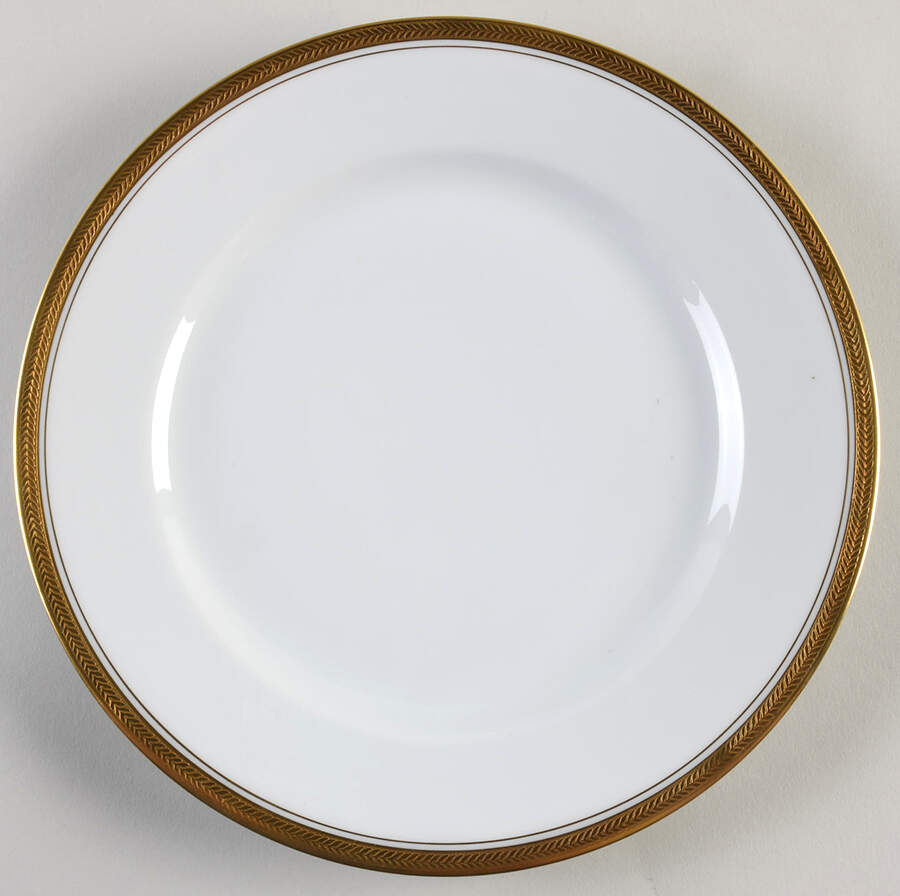 VIT167 Dinner Plate by Victoria (Czech)-1