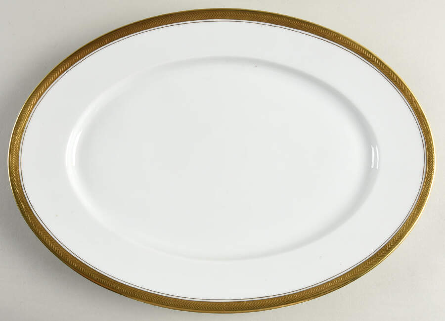 VIT167 14" Oval Serving Platter by Victoria (Czech)-1