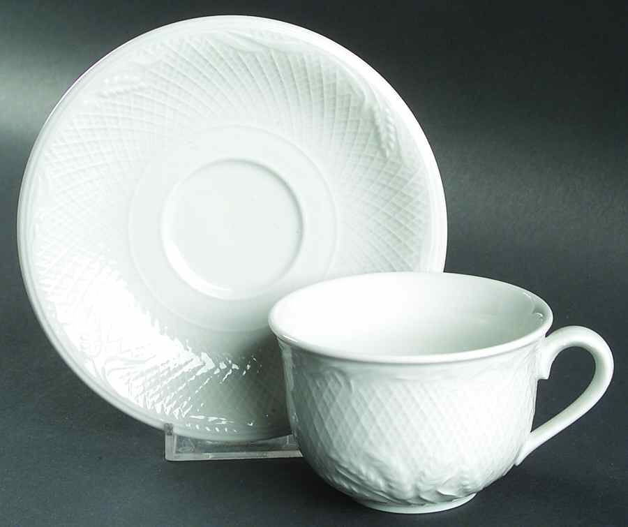 Campanola Flat Cup & Saucer Set by Villeroy & Boch-1