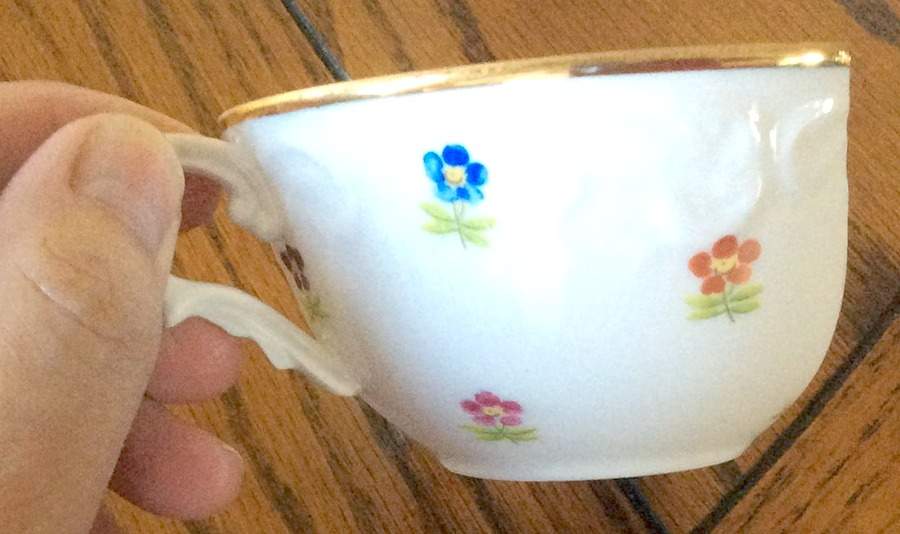 VIA22 Flat Cup & Saucer Set by Vista Alegre-1