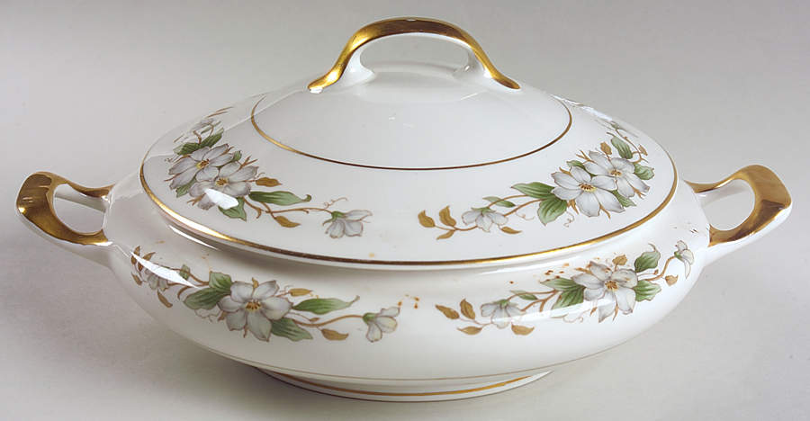 Arlington Round Covered Vegetable by Vogue-1