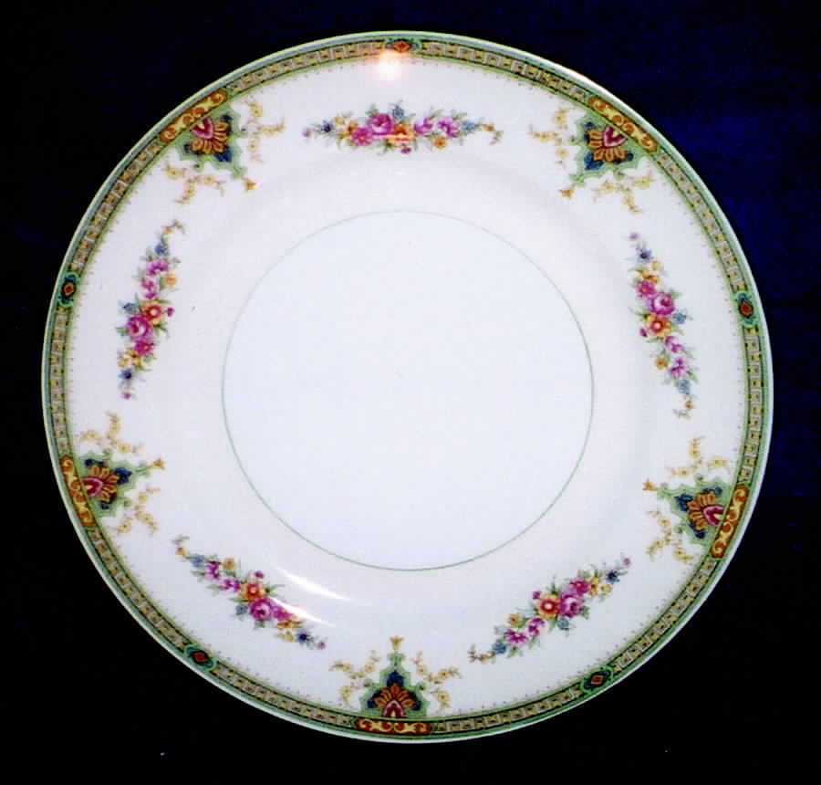 VIT174 Dinner Plate by Victoria (Czech)-1