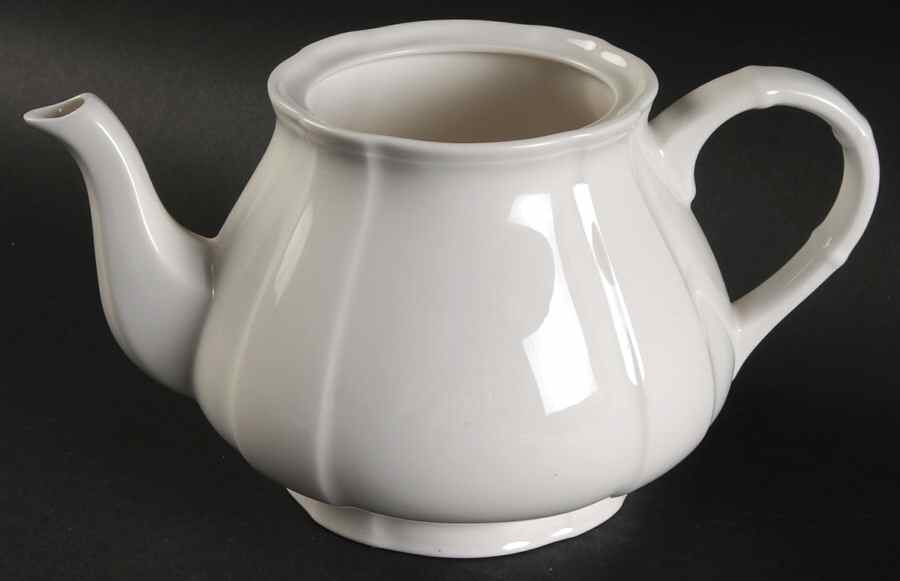 Chambord (White, Fine China) Teapot No Lid by Villeroy & Boch-1